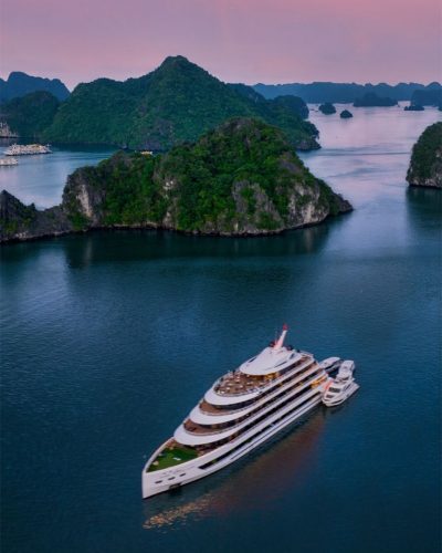 Kayaking, Caves and Cruise